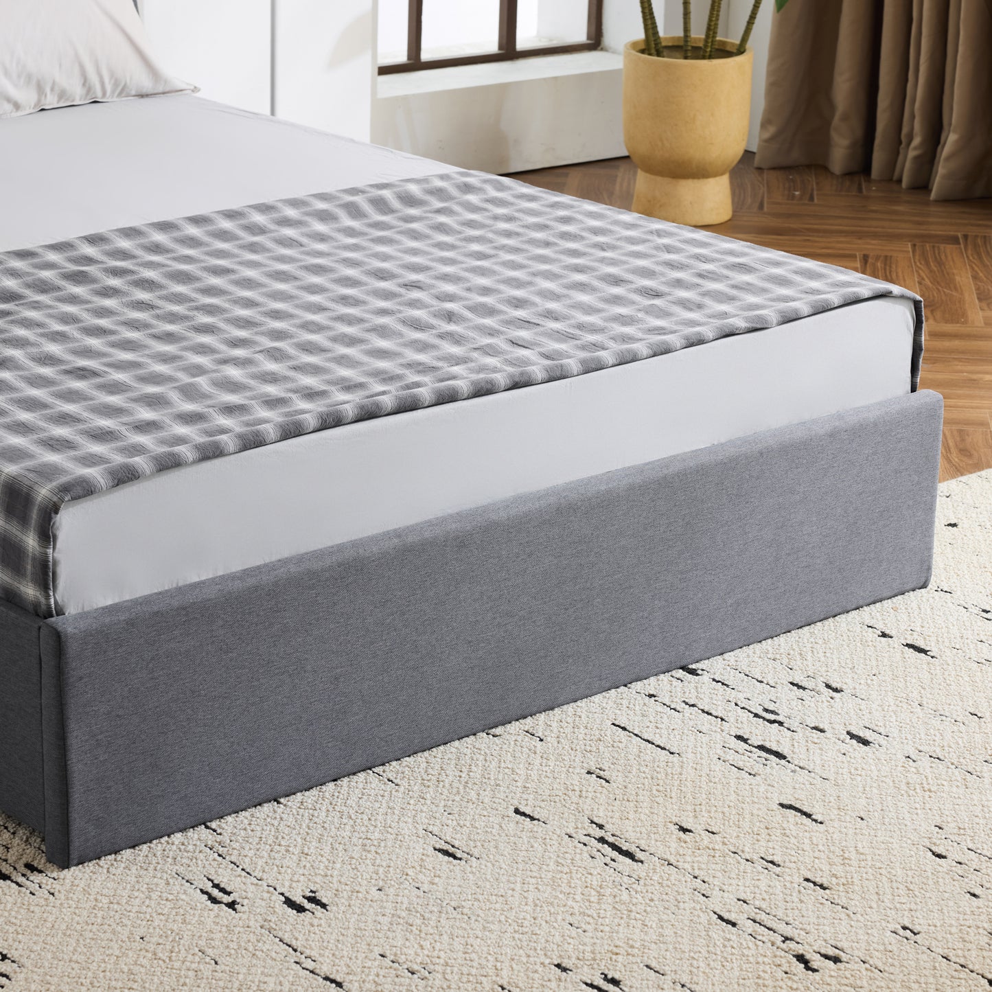 Queen Upholstered Storage Bed Frame with 4 Drawers & Wingback Tufted Headboard