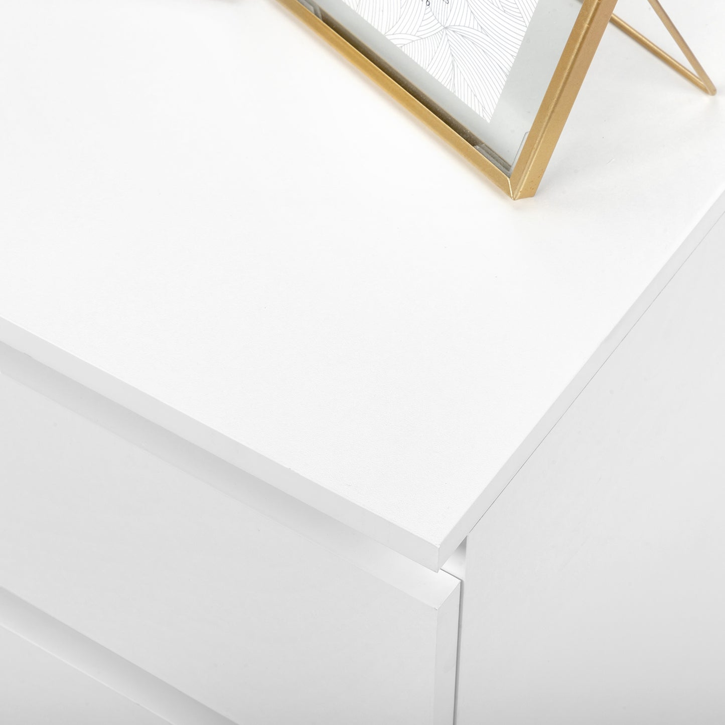 White Wood 4-Drawer Dresser – Compact Storage Cabinet for Bedroom or Living Room