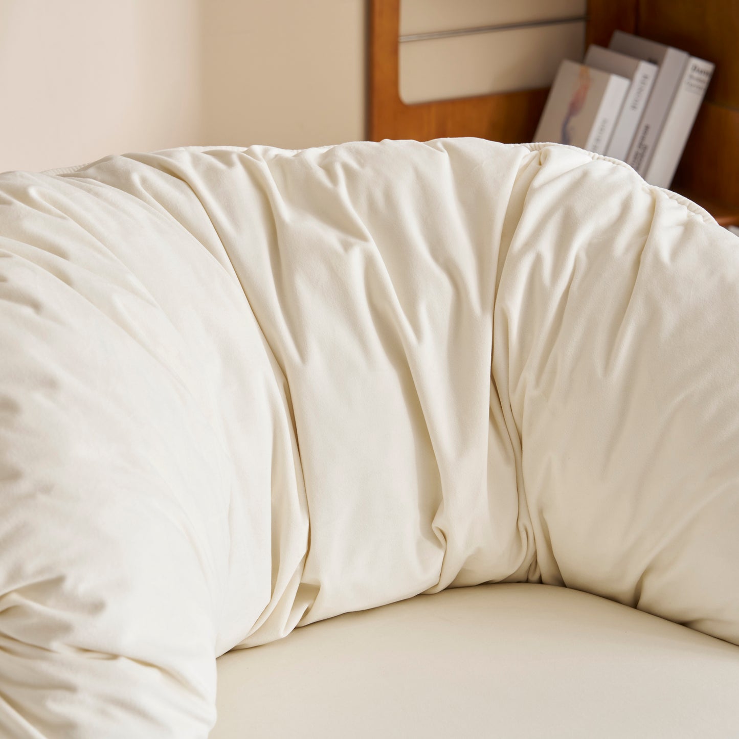 Modern Velvet Barrel Accent Chair with Metal Legs – Off-White Armchair