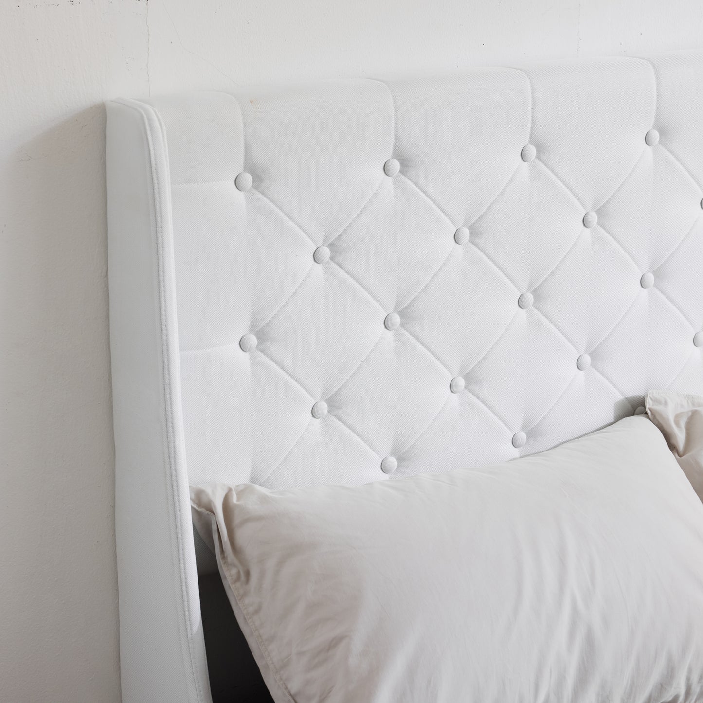 Queen Upholstered Storage Bed Frame with 4 Drawers & Wingback Tufted Headboard