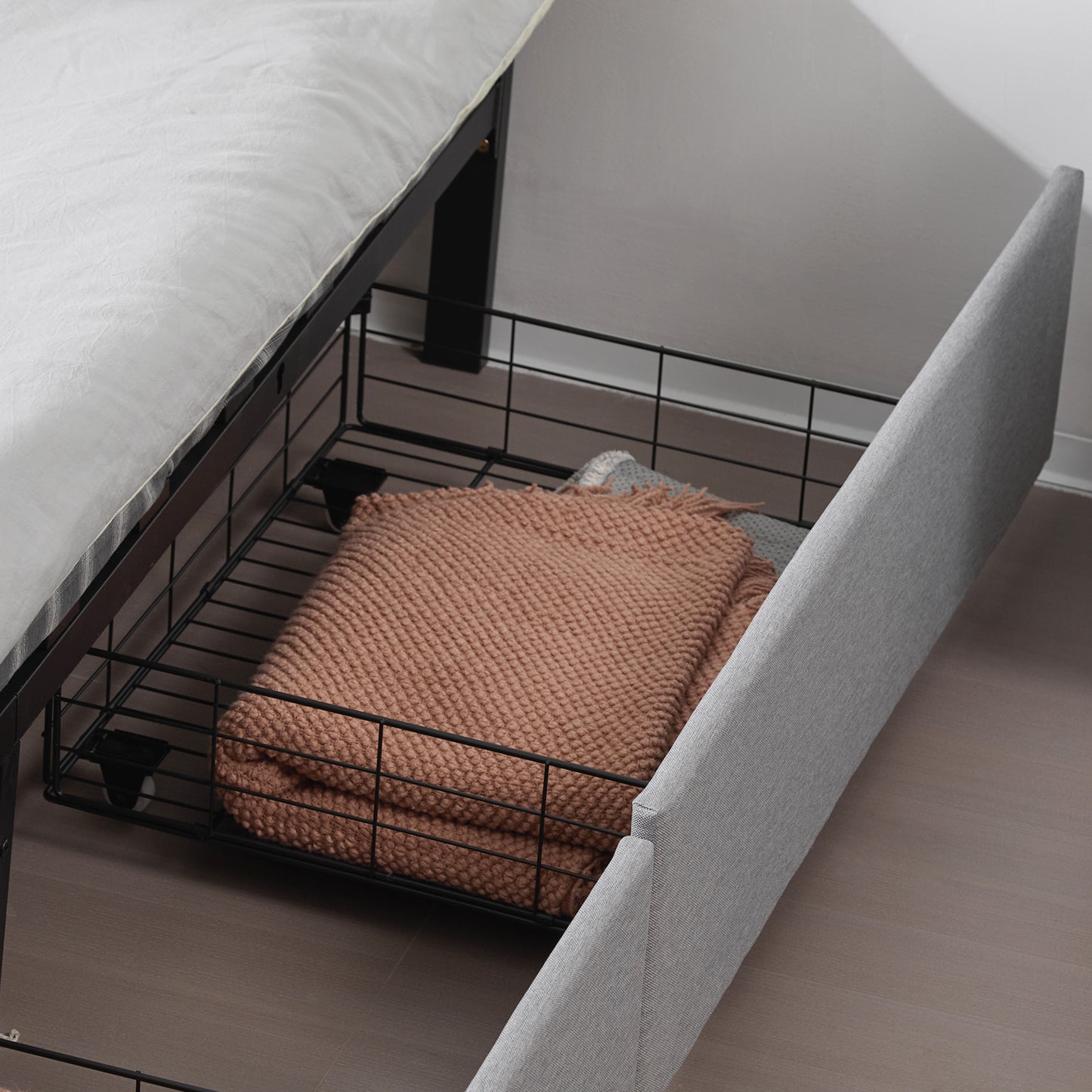 Queen Upholstered Platform Bed with 4 Drawers & Adjustable Tufted Headboard