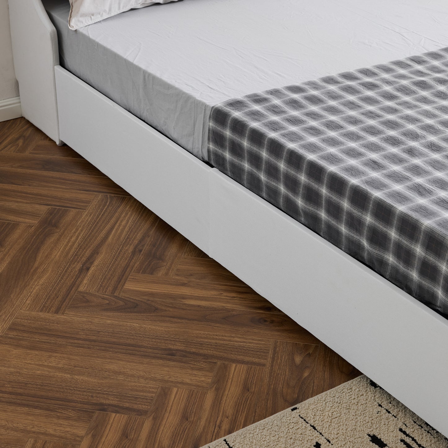 Queen Upholstered Storage Bed Frame with 4 Drawers & Wingback Tufted Headboard