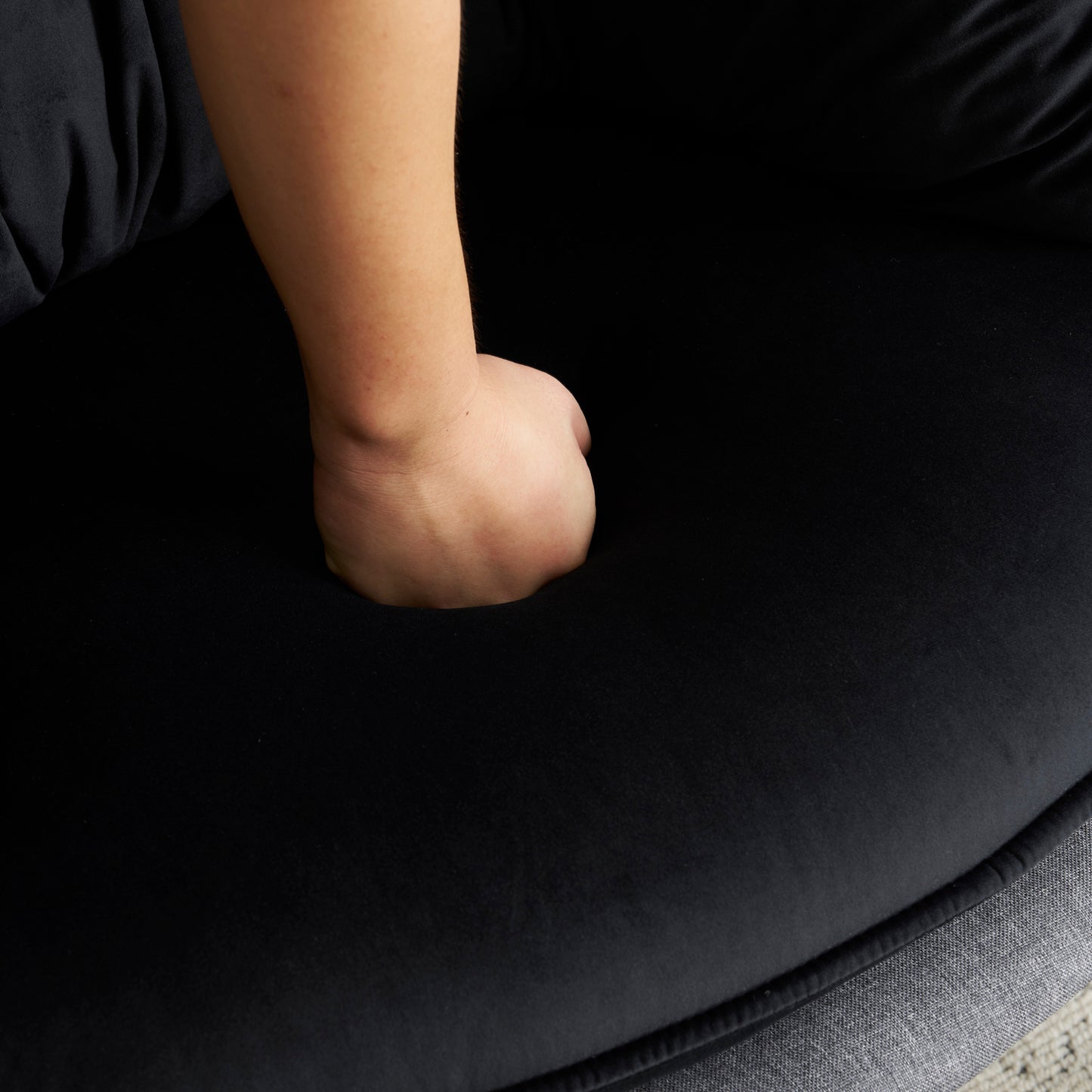 Modern Velvet Barrel Accent Chair with Metal Legs – Black Armchair